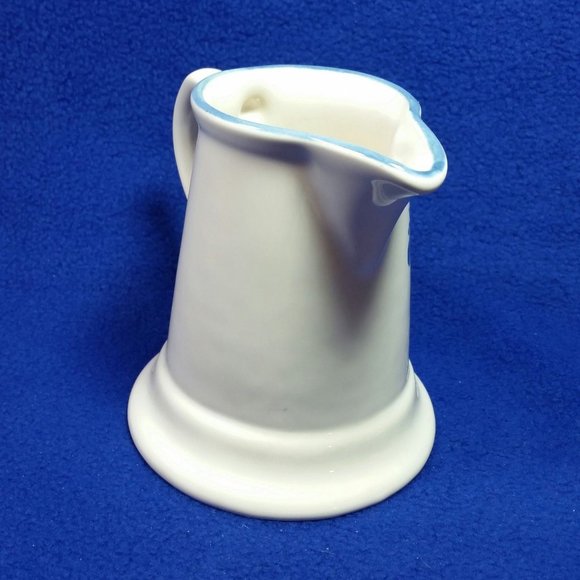 Pfaltzgraff Blue Village Creamer Stoneware Blue Flowers Blue Trim Pre-Owned - Picture 5 of 10